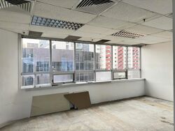 North Bridge Centre (D7), Office #455987111